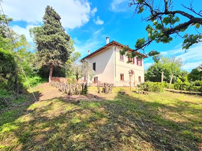 Casa con 6 locali in vendita in Zona Periferia, Castelfiorentino