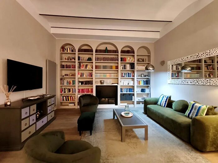 Appartamento quadrilocale in vendita in Via Fondazza, Bologna