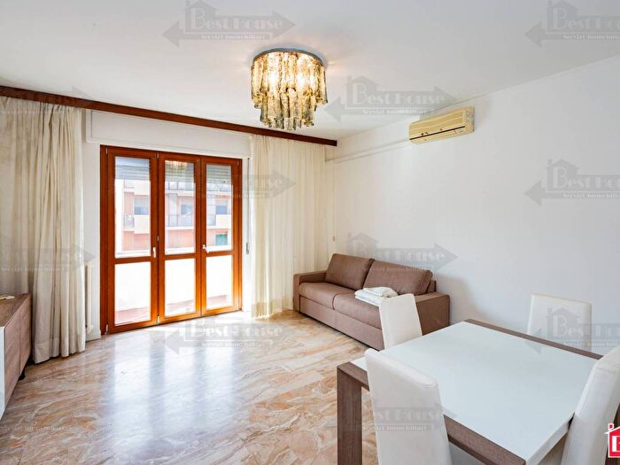 Appartamento trilocale in affitto in Via Flumendosa, Crescenzago, Milano