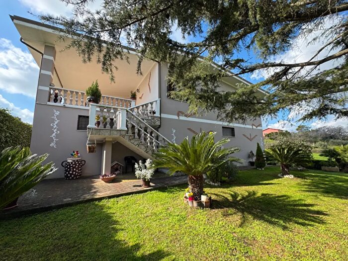 Casa con 5 locali in vendita in Via della Castagnetta, Ardea