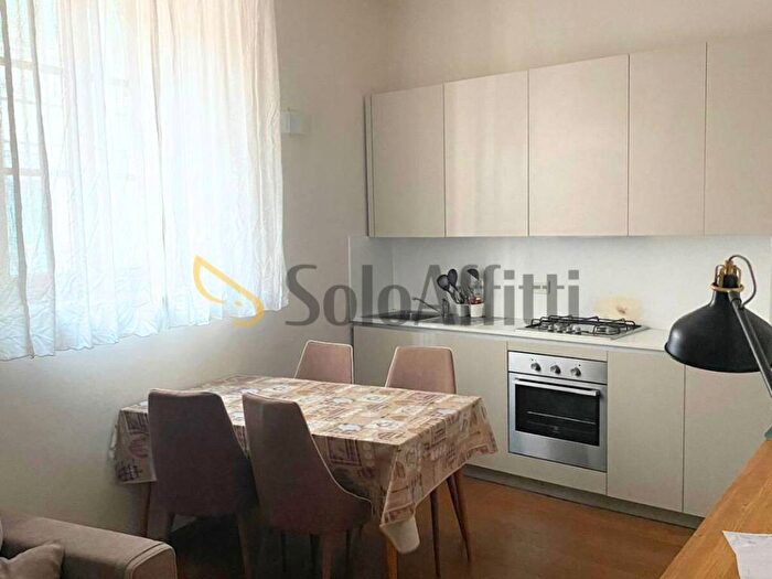 Appartamento trilocale in affitto in Via Roma, Santa Maria, Pisa