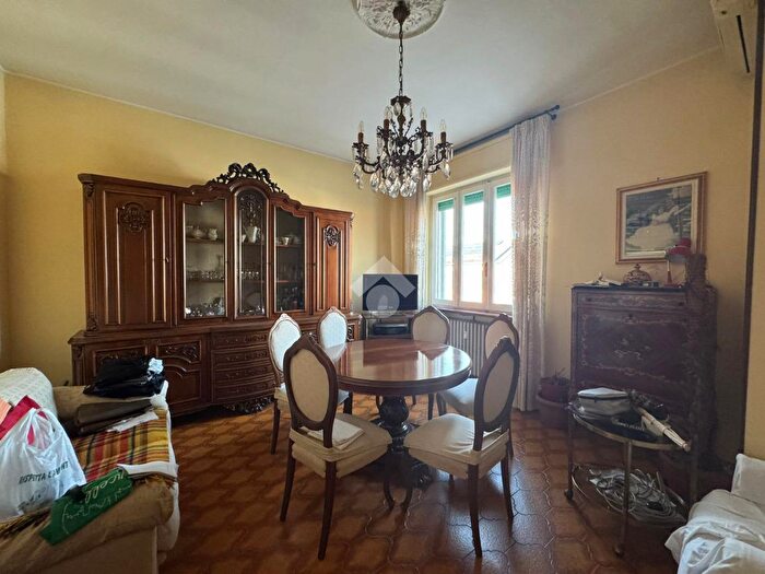 Appartamento trilocale in vendita in Via Thaon De Revel, Vercelli