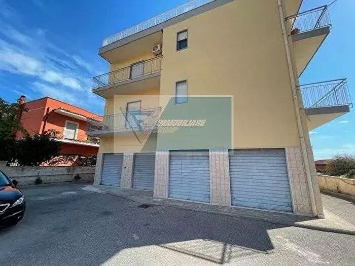 Appartamento con 7 locali in vendita in Melilli