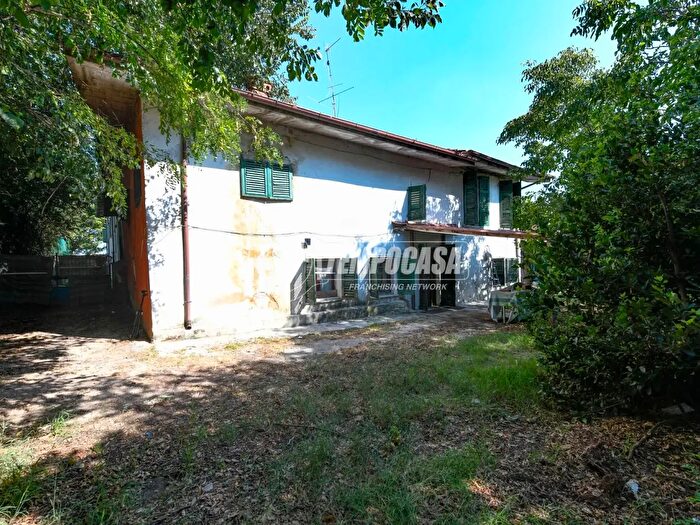 Appartamento con 5 locali in vendita in Via Badia, Bedizzole