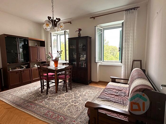 Appartamento bilocale in vendita in Via San Giusto, Gorizia