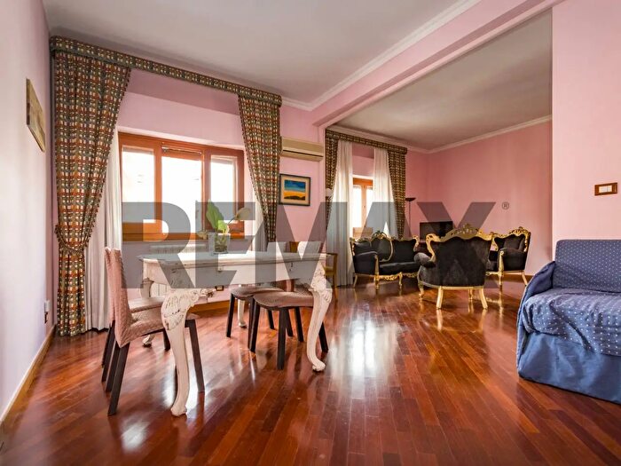 Appartamento con 5 locali in affitto in Via Principe di Paterno', Palermo