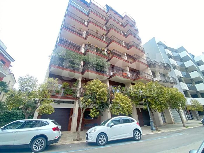 Appartamento con 5 locali in vendita in Viale Don Luigi Sturzo, Andria