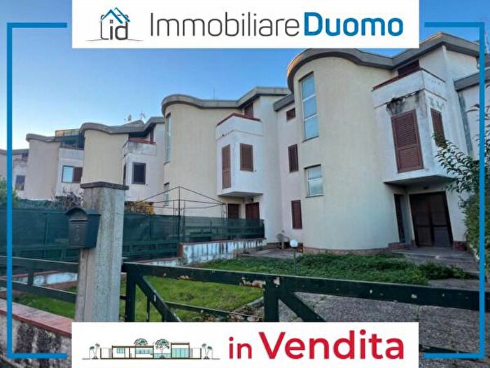 Casa con 6 locali in vendita in Contrada Iannassi, San Nicola Manfredi