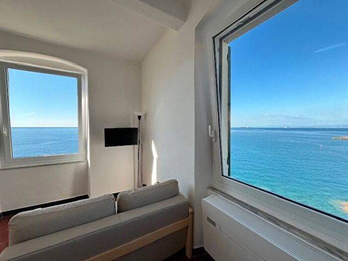 Appartamento quadrilocale in affitto in Via Fontana, Centro, Bogliasco