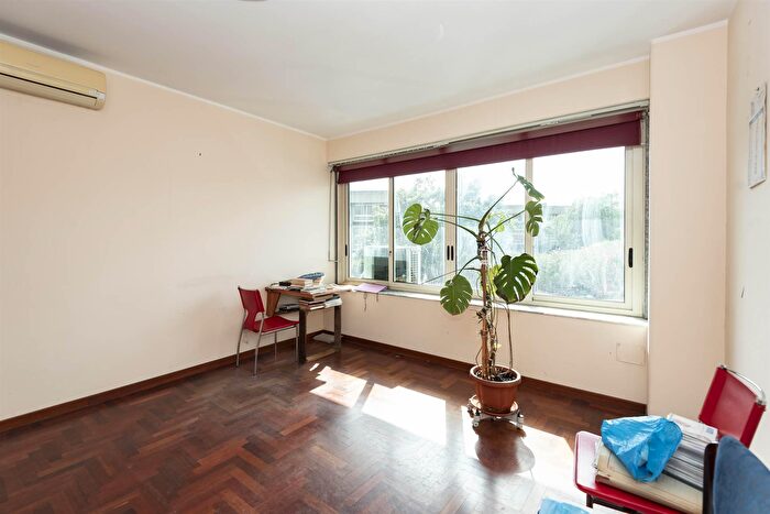 Appartamento quadrilocale in vendita in Via Enrico De Nicola, Catania