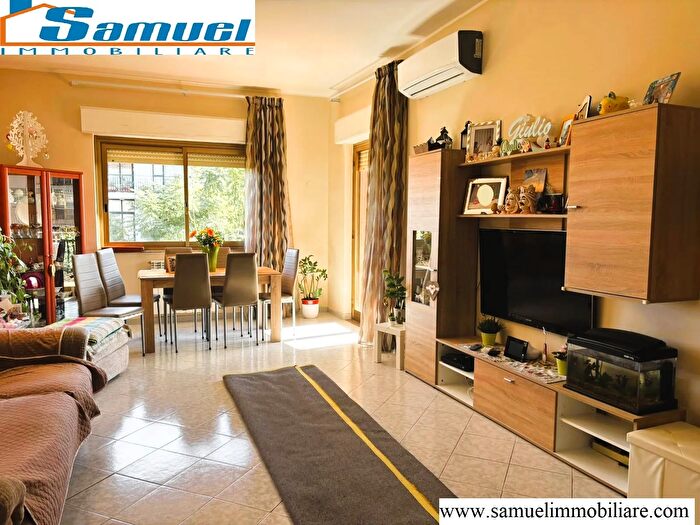 Appartamento quadrilocale in vendita in Via Pasquale Almerico, Riposto