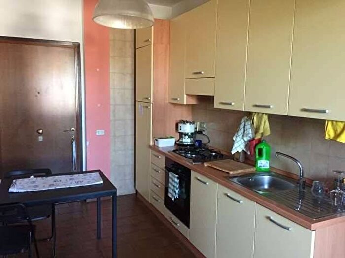 Appartamento bilocale in affitto in Via Madonnina del Grappa, Sant'Ambrogio San Magno, Legnano