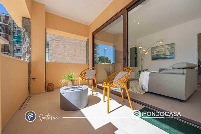 Appartamento bilocale in vendita in Via Berninzoni, Spotorno