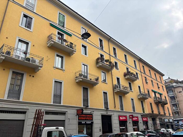 Appartamento monolocale in affitto in Via Melzo, Porta Venezia, Milano