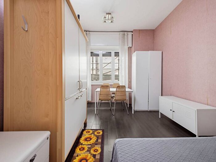 Appartamento monolocale in affitto in Viale Gabriele D'Annunzio, Ticinese, Milano
