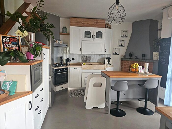 Appartamento con 5 locali in vendita in Via Pino Arpioni, Pelago