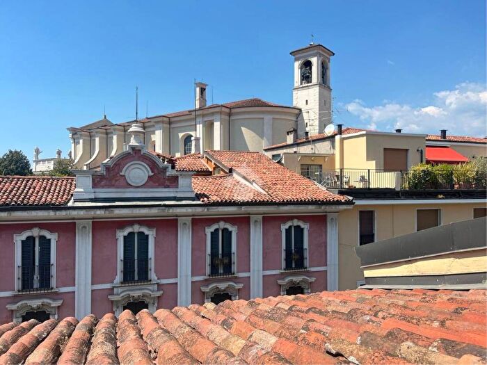 Appartamento bilocale in affitto in Corso Martiri della Libertà, Loggia Garibaldi, Brescia