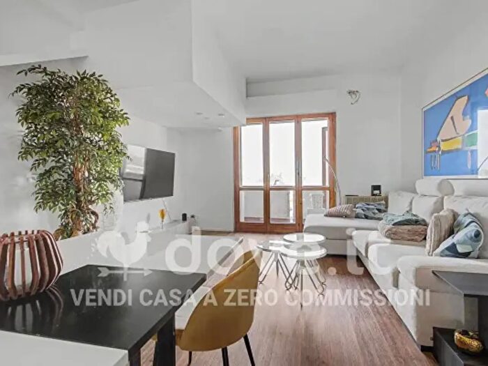 Appartamento trilocale in vendita in Via Vittorio Alfieri, Parabiago