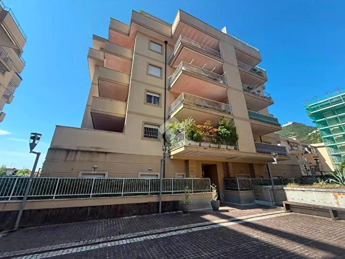 Appartamento bilocale in vendita in Largo Molise, Cassino