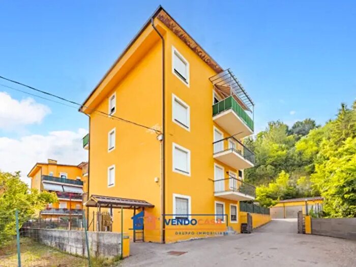 Appartamento quadrilocale in vendita in Via Generale Martinengo, Dogliani