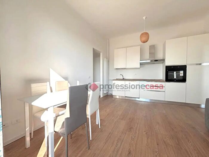 Appartamento trilocale in vendita in Milano