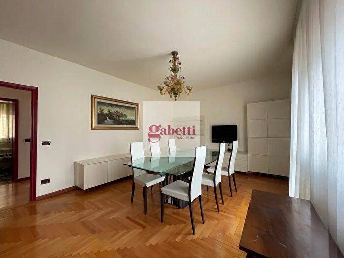 Appartamento quadrilocale in vendita in Via Caboto, Padova