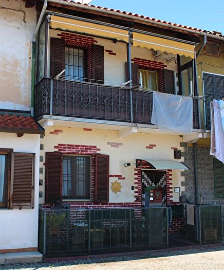 Casa quadrilocale in vendita in Via Vittorio Veneto, Formigliana