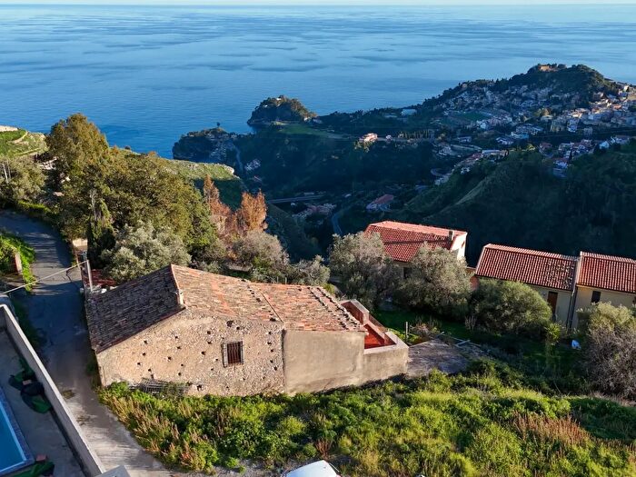 Casa con 5 locali in vendita in Contrada Ziretto, Castelmola