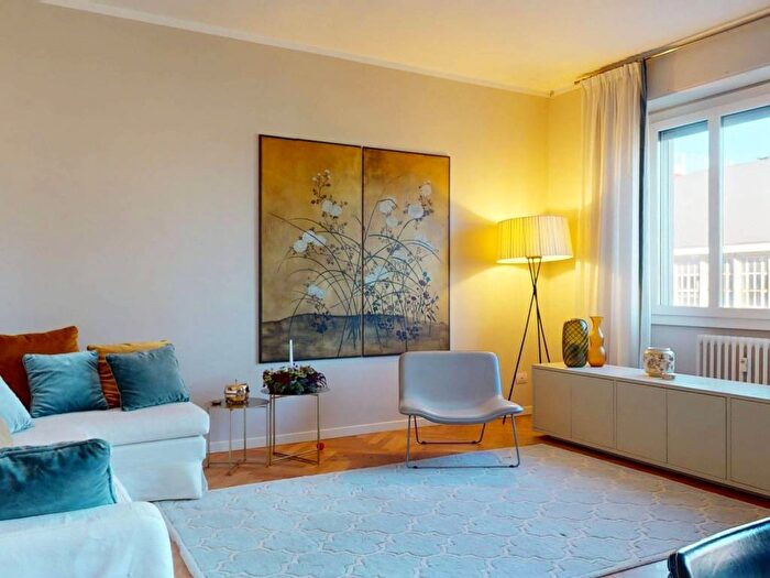 Appartamento quadrilocale in affitto in Via Gabriele Rossetti, Pagano, Milano