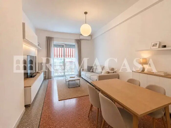 Appartamento trilocale in vendita in Via Val Sassina, Roma