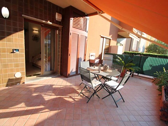 Appartamento bilocale in affitto in Via Manzoni, Centro, Loano