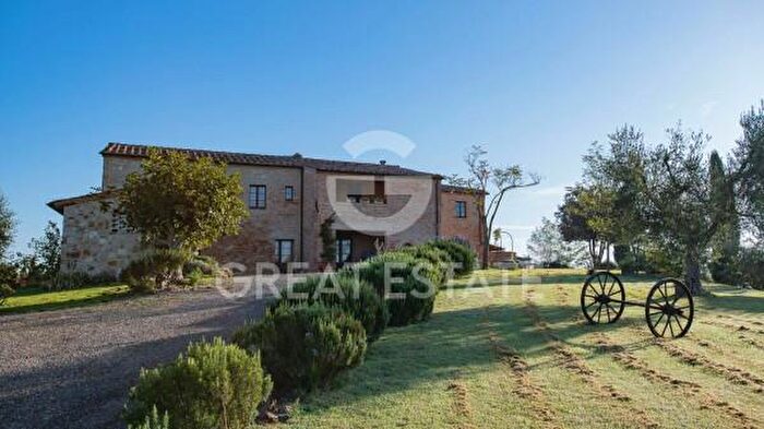 Casa con 6 locali in vendita in Località Podere Cassero, Montalcino
