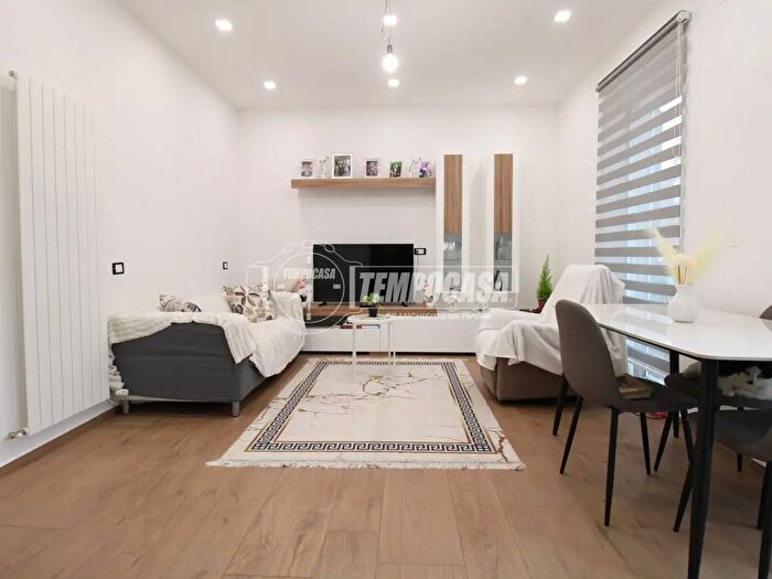 Appartamento trilocale in vendita in Reggio Emilia