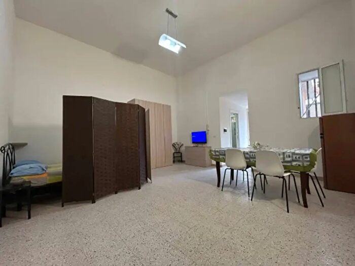 Appartamento monolocale in affitto in Via Consalvo, Napoli