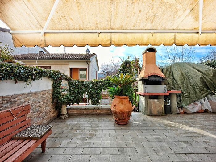 Casa con 5 locali in vendita in Via Giuseppe Garibaldi, Prato