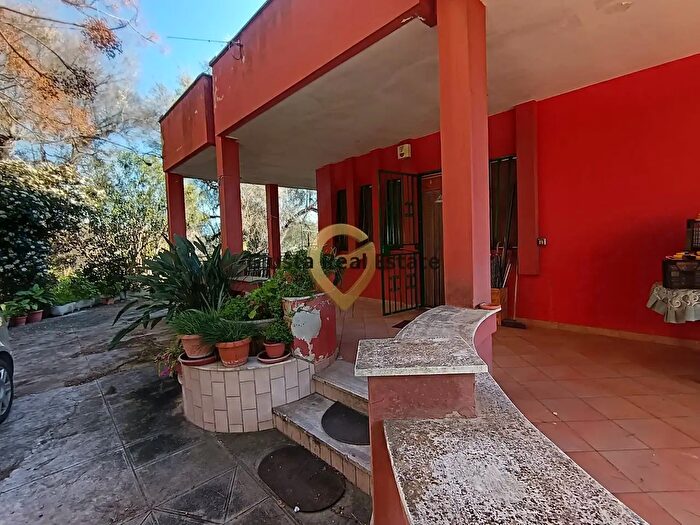 Casa trilocale in vendita in Contrada Visciglio, Oria