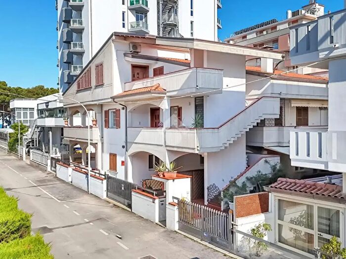 Appartamento bilocale in vendita in Via Umbria, Alba Adriatica