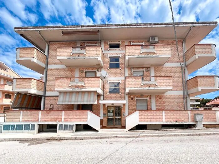 Appartamento quadrilocale in vendita in Via Vittorio Veneto, Chieti