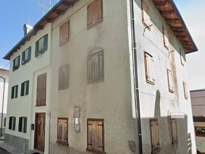 Appartamento trilocale in vendita in Via Gera, Danta Di Cadore
