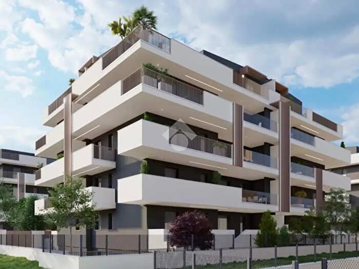 Appartamento quadrilocale in vendita in Via Nazionale, Roseto Degli Abruzzi