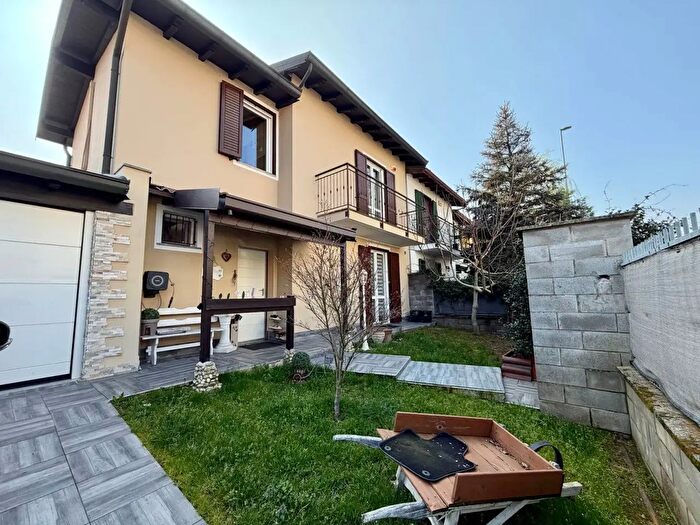 Casa trilocale in vendita in Gambolo