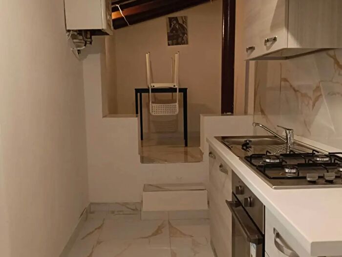 Appartamento trilocale in affitto in Via Malta, Livorno