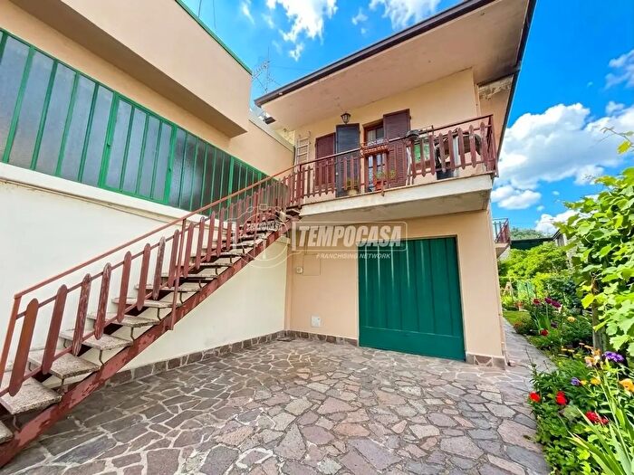 Casa con 5 locali in vendita in Via Tengattini, Paratico