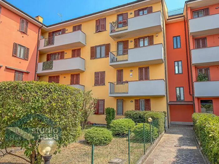 Appartamento trilocale in vendita in Via Adige, Casalpusterlengo