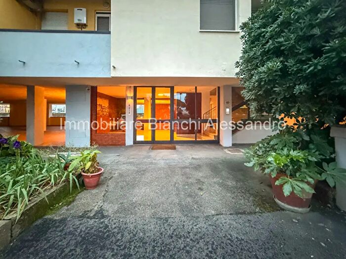 Appartamento con 5 locali in vendita in Via Onofrio Zeffirini, Firenze