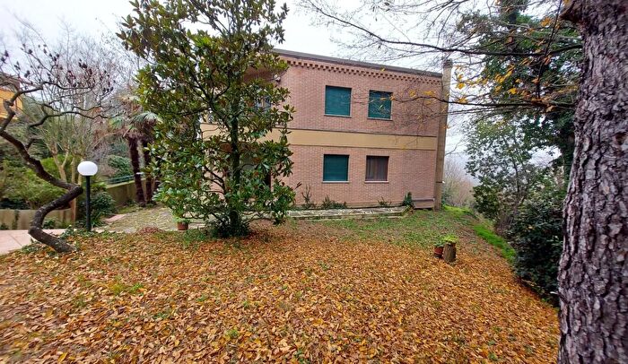 Casa in vendita in Pesaro