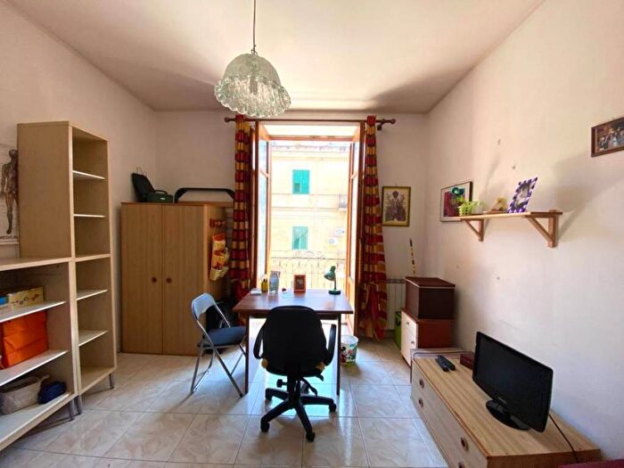 Appartamento trilocale in affitto in Via Paolo Emiliani giudici, Oreto Perez, Palermo