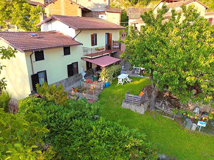 Casa trilocale in vendita in Gremiasco Alessandria, Gremiasco