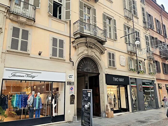 Appartamento bilocale in affitto in Via Giuseppe Lugi Lagrange, Torino