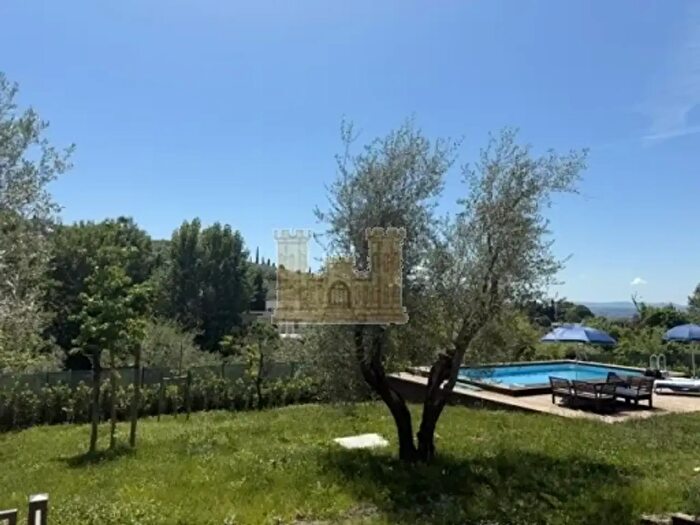 Casa con 14 locali in vendita in Firenze